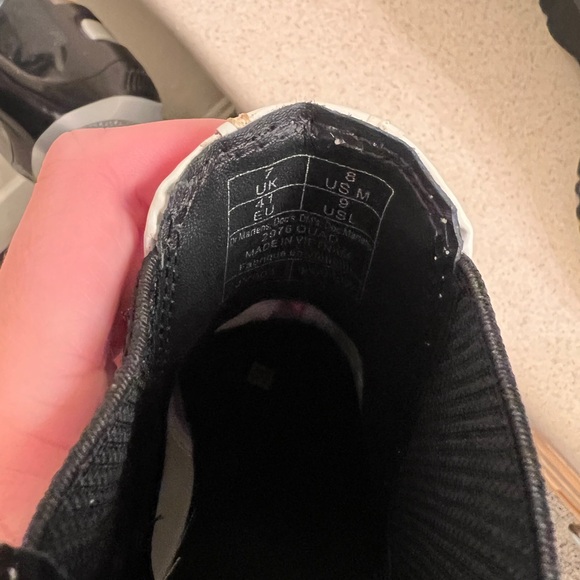 Dr. Marten platform boots - Picture 3 of 3